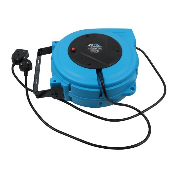 15MTR WALL MOUNTED RETRACTABLE CABLE REEL 230V 3200W 2309